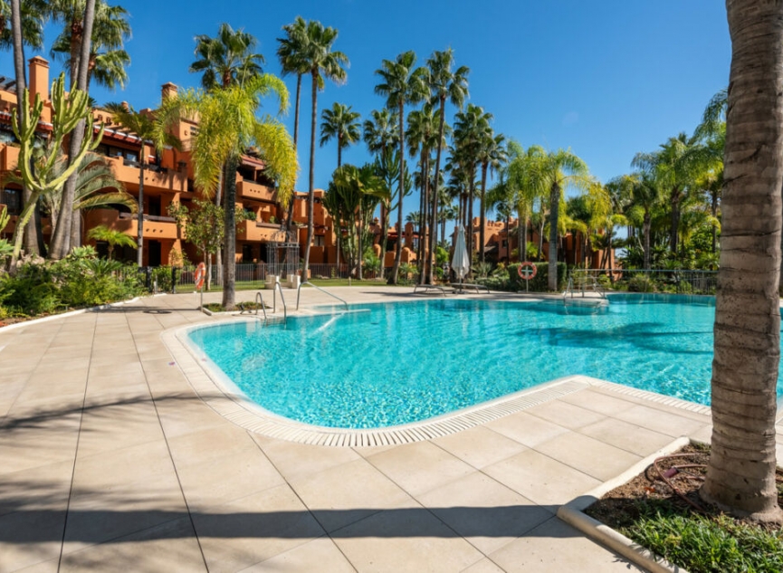 Resale - Apartment -
Nueva Andalucía