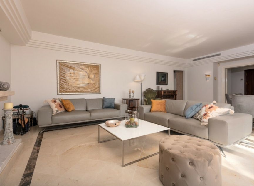Resale - Apartment -
Nueva Andalucía