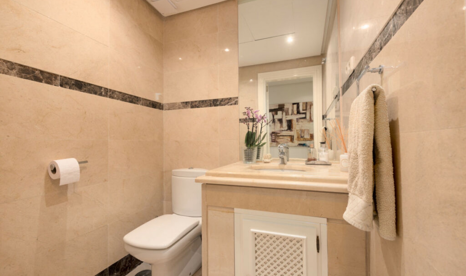 Resale - Apartment -
Nueva Andalucía