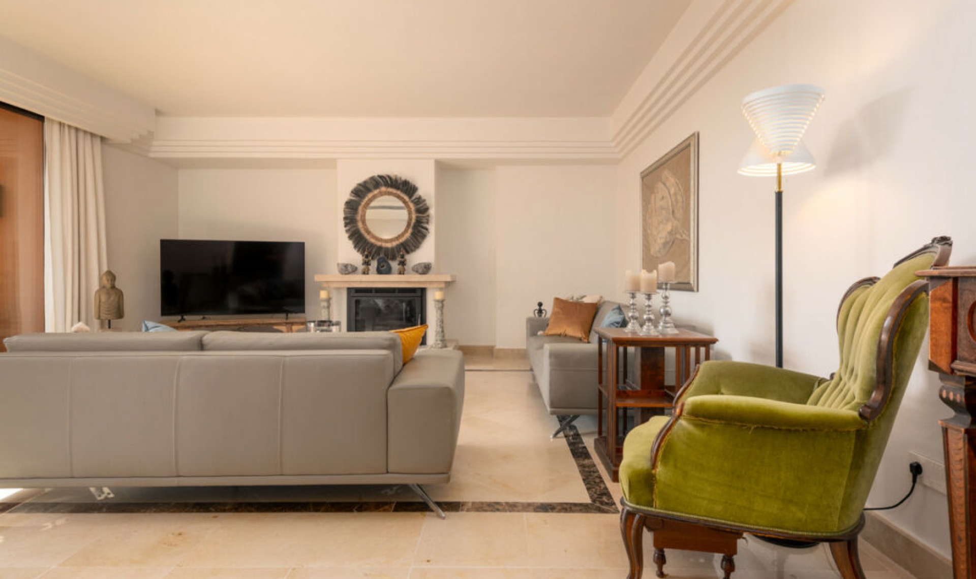 Resale - Apartment -
Nueva Andalucía