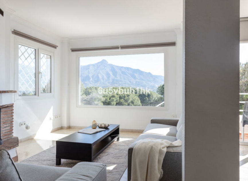 Resale - Apartment -
Nueva Andalucía