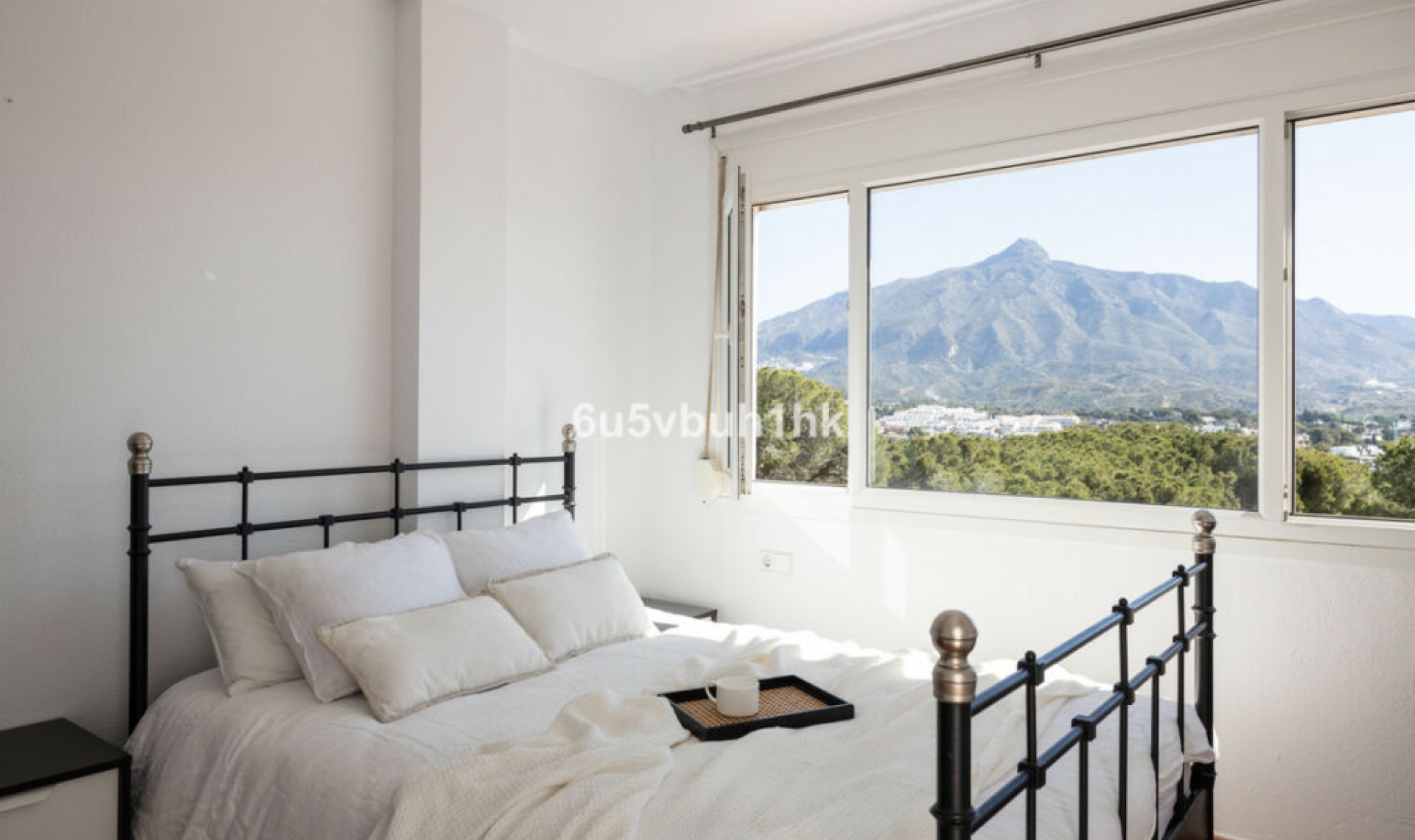 Resale - Apartment -
Nueva Andalucía