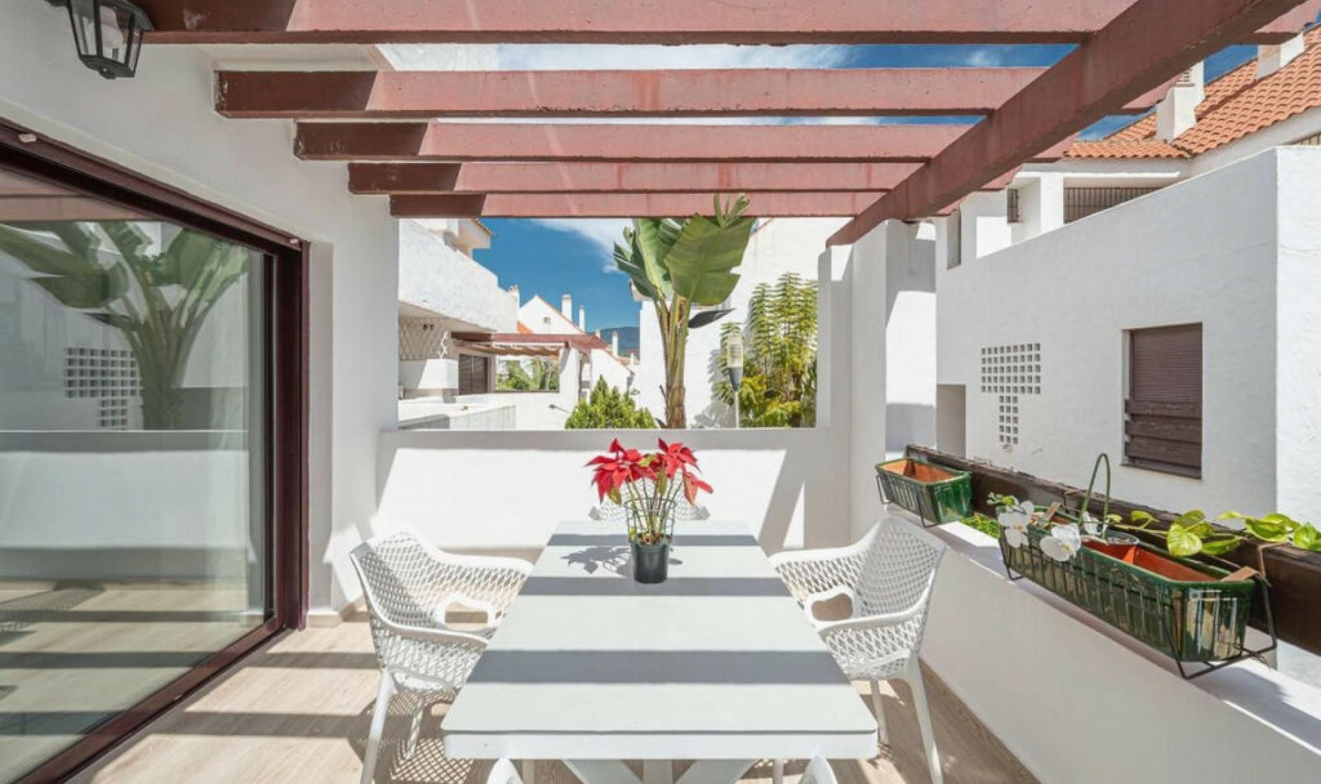 Resale - Apartment -
Nueva Andalucía