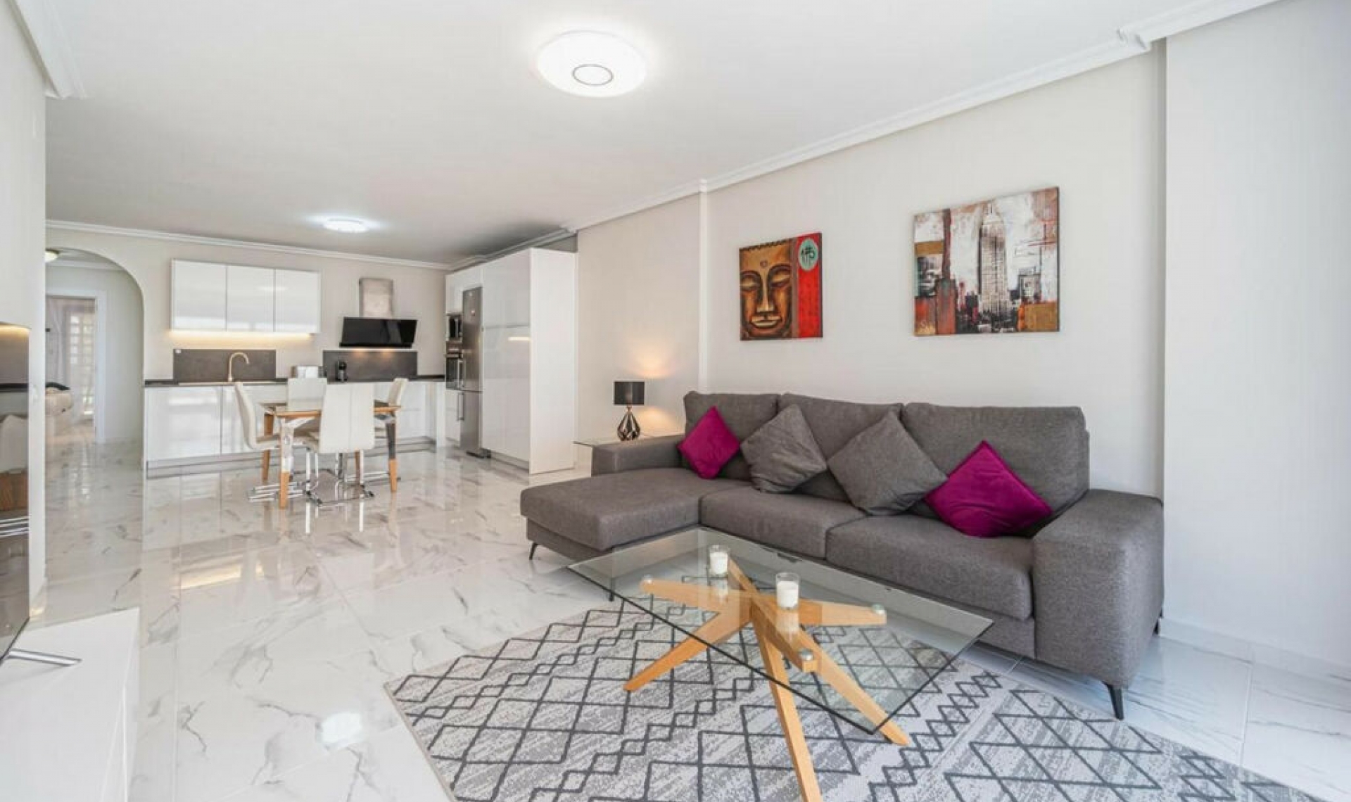 Resale - Apartment -
Nueva Andalucía