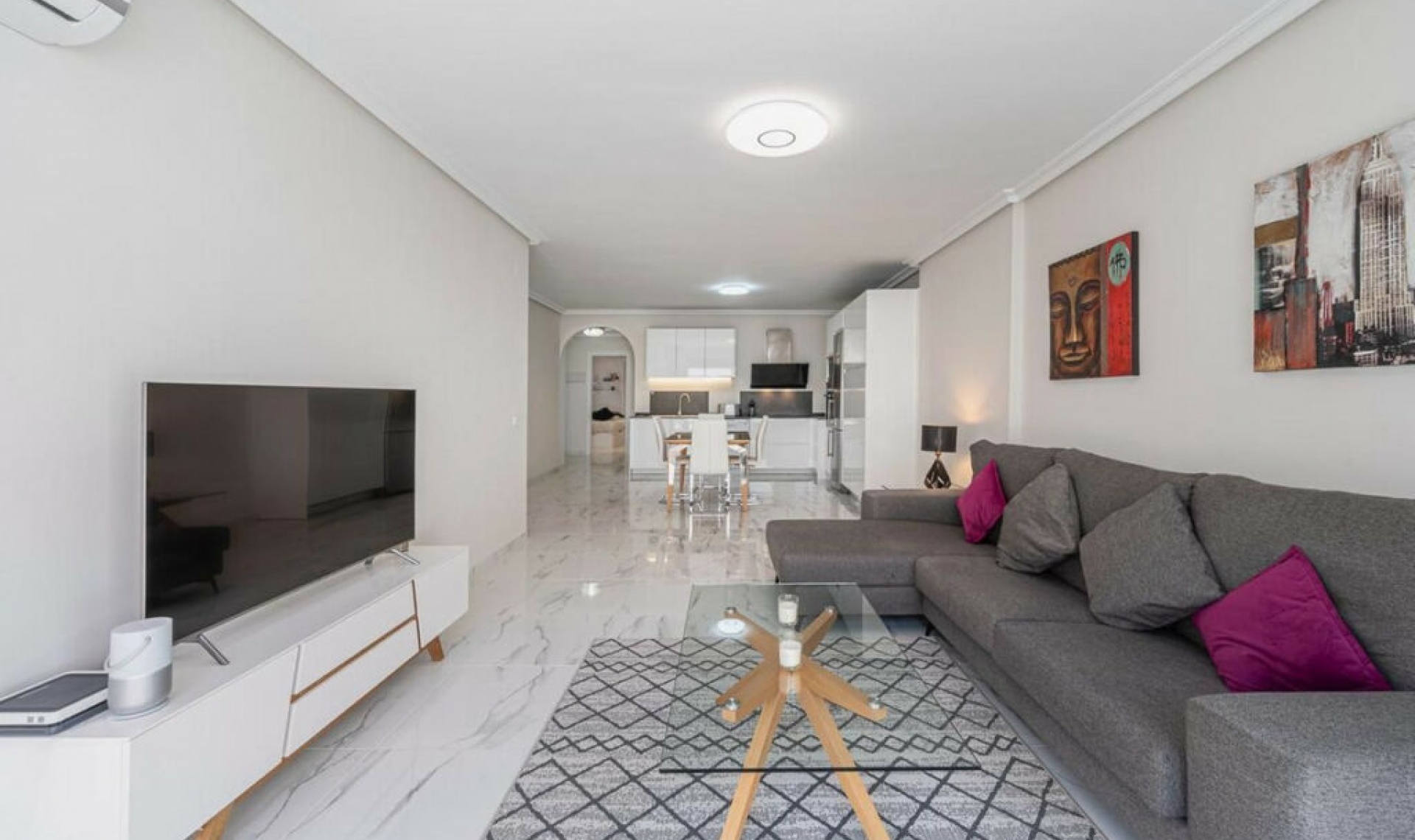Resale - Apartment -
Nueva Andalucía