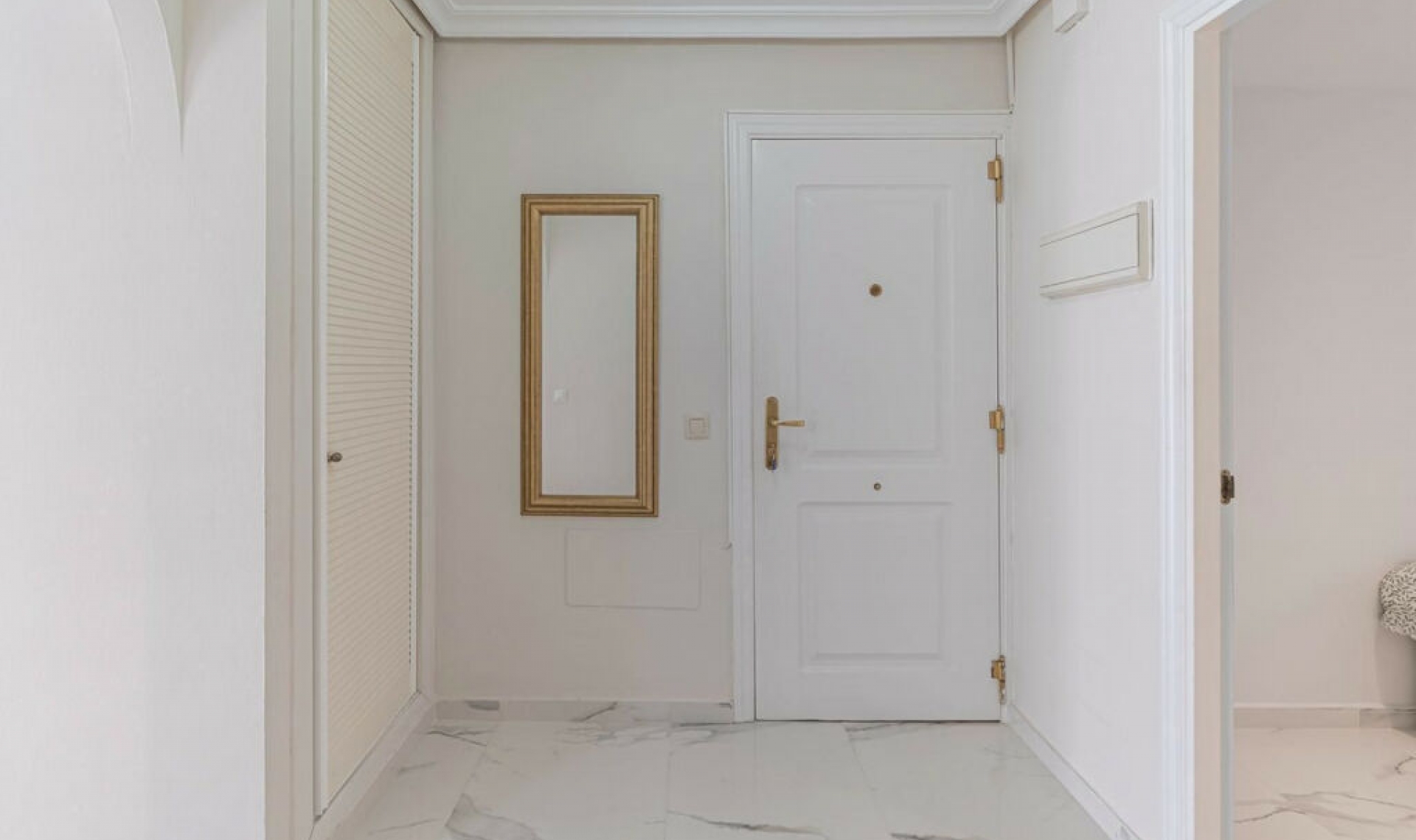 Resale - Apartment -
Nueva Andalucía