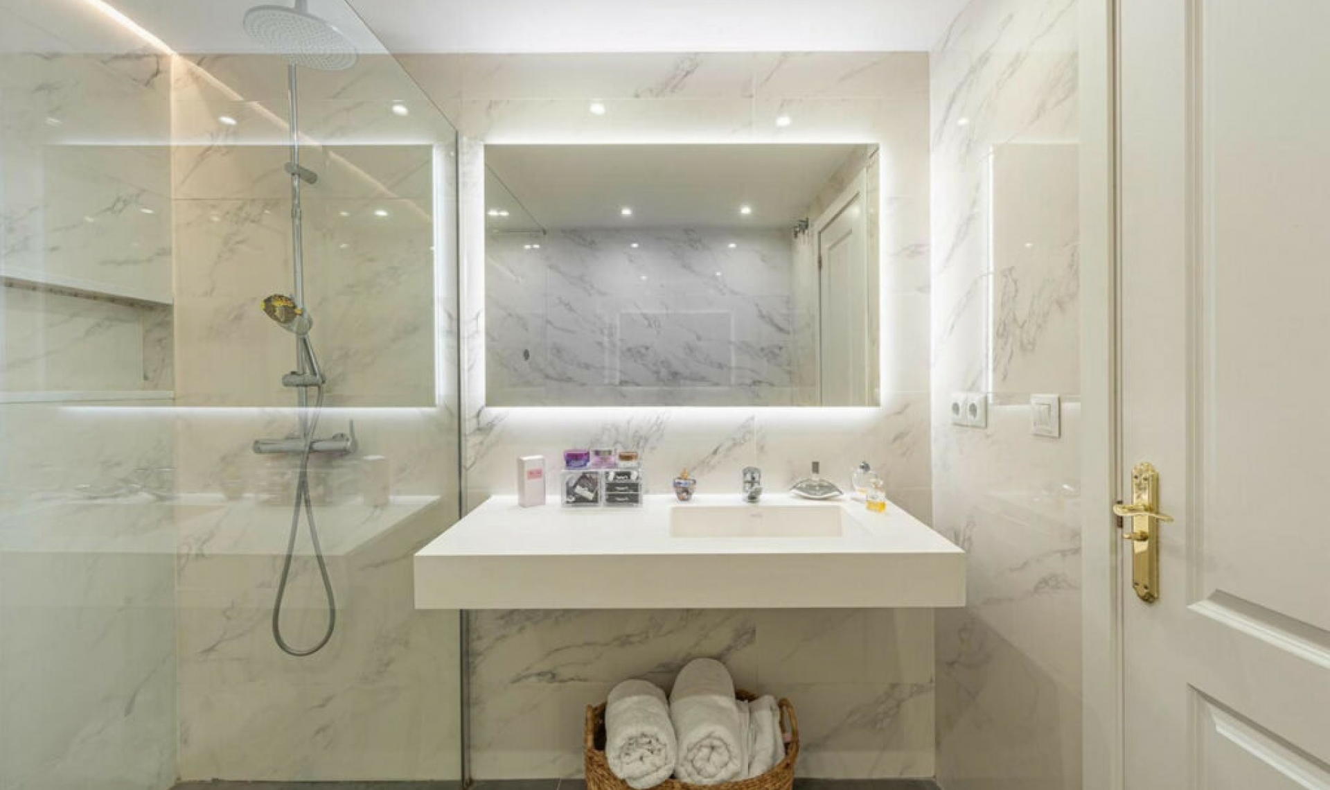 Resale - Apartment -
Nueva Andalucía