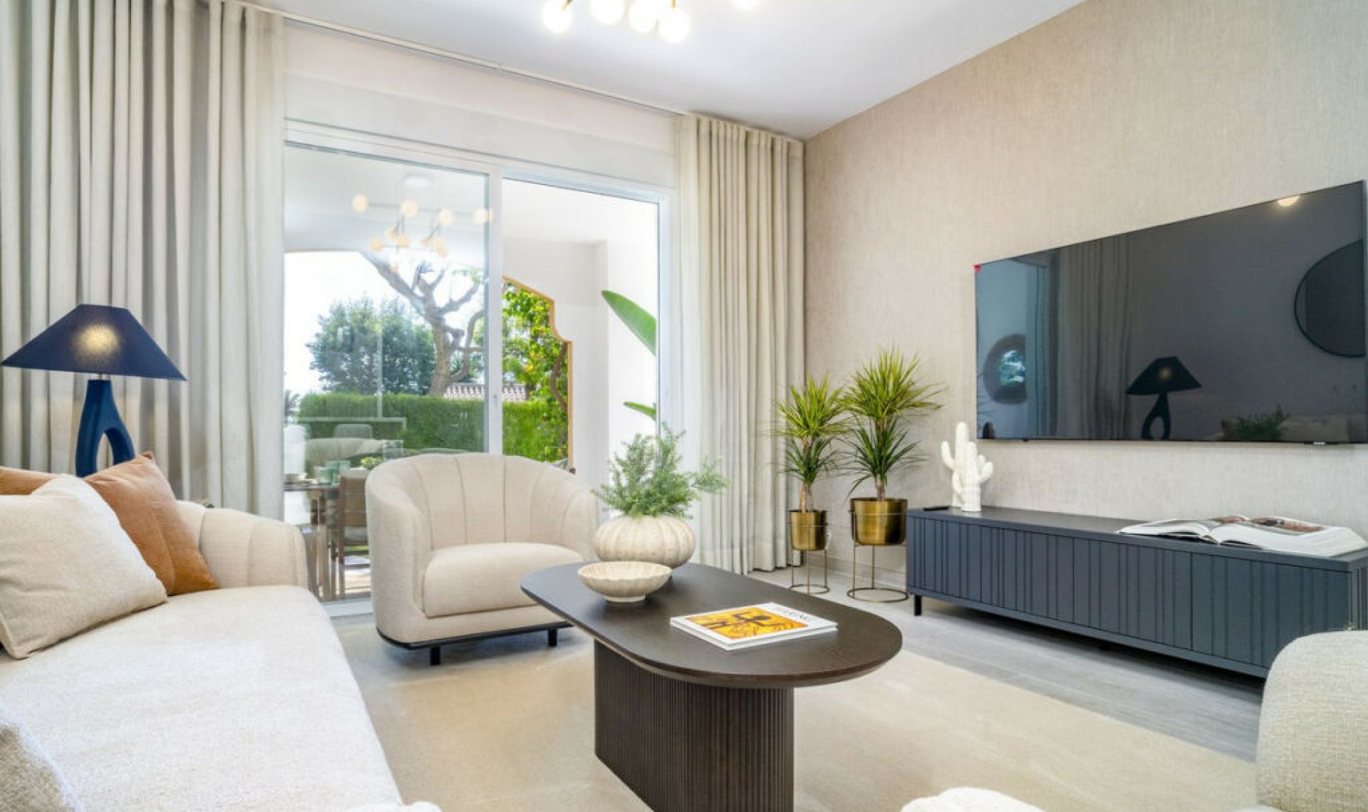 Resale - Apartment -
Nueva Andalucía