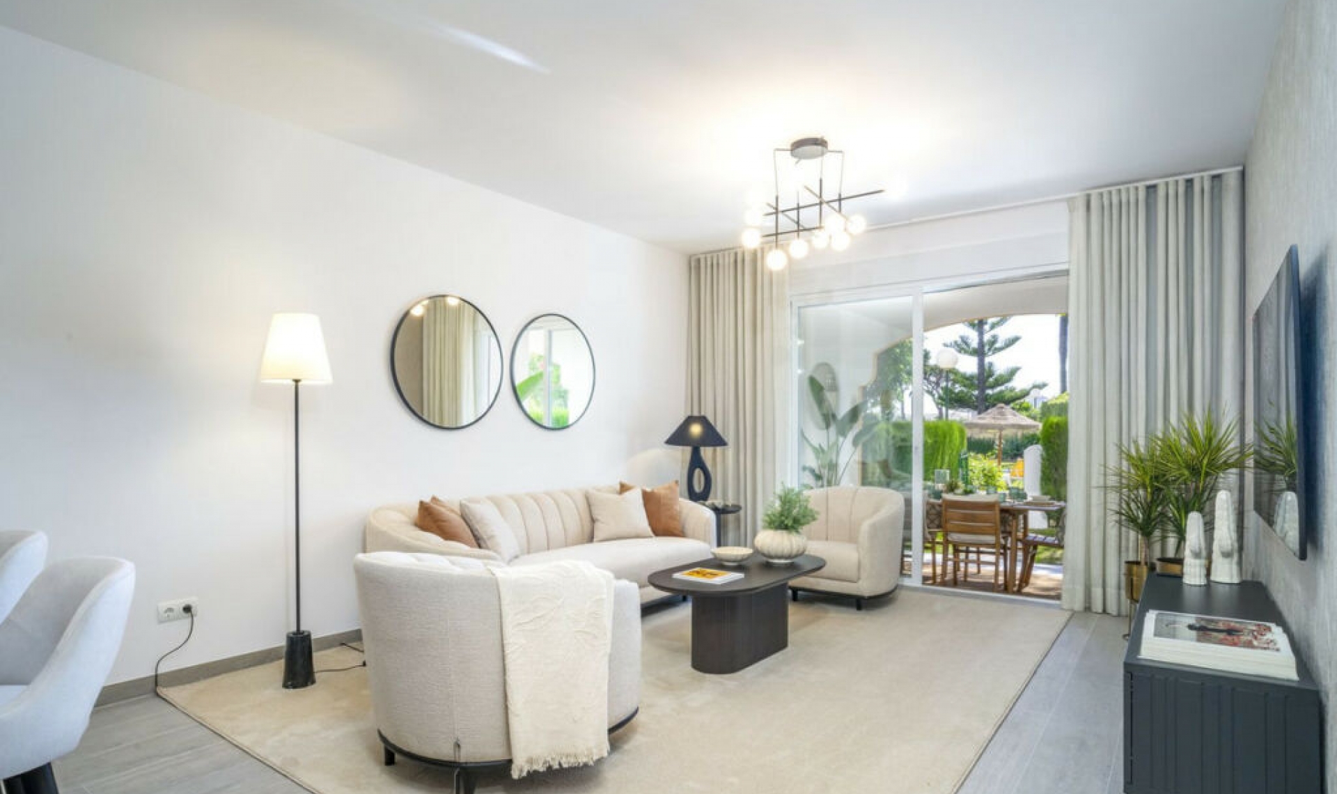 Resale - Apartment -
Nueva Andalucía