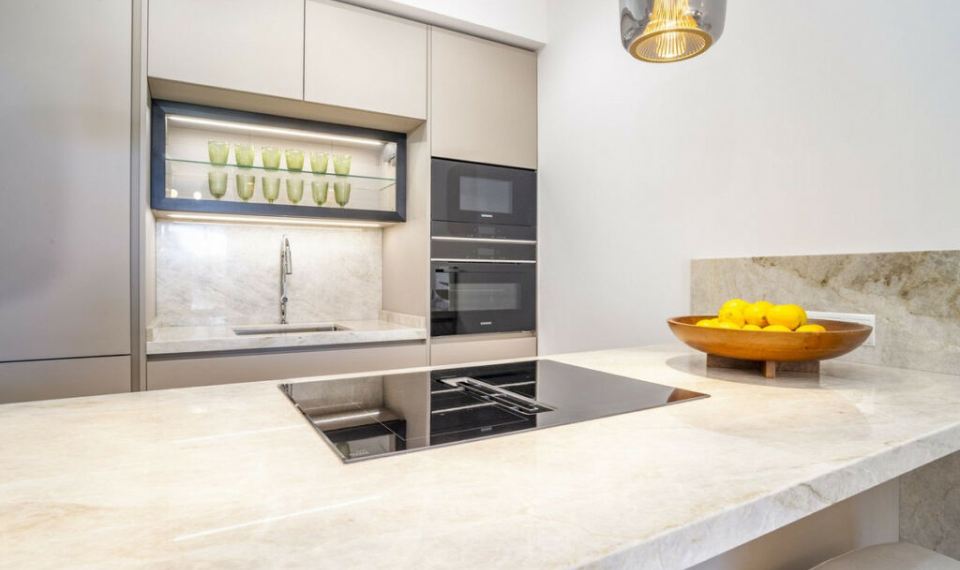 Resale - Apartment -
Nueva Andalucía