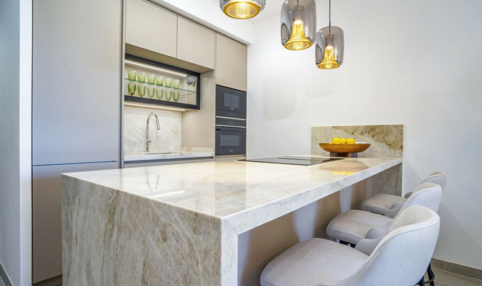 Resale - Apartment -
Nueva Andalucía