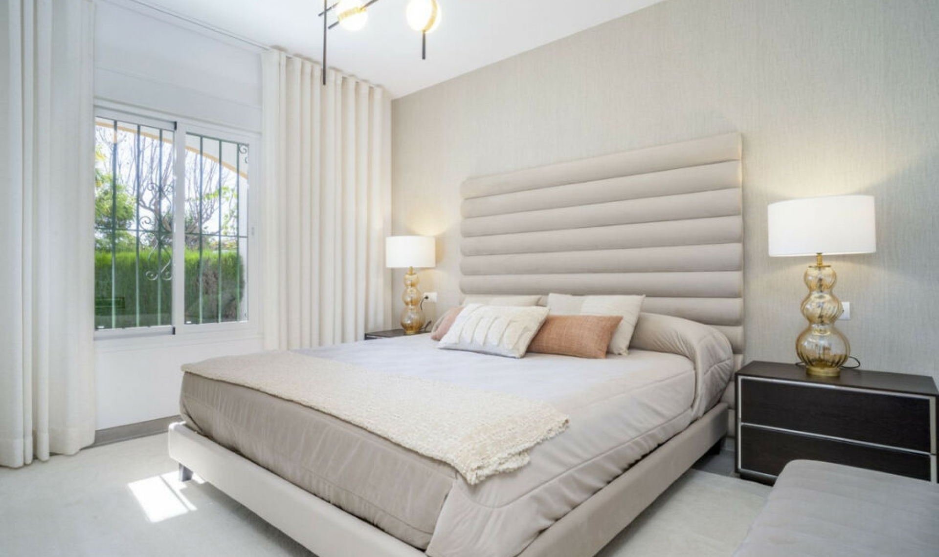 Resale - Apartment -
Nueva Andalucía