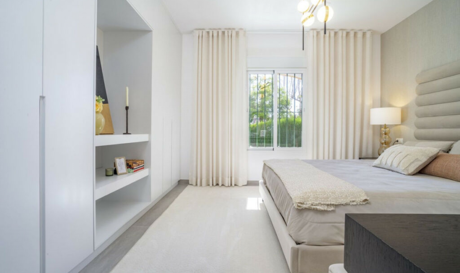 Resale - Apartment -
Nueva Andalucía