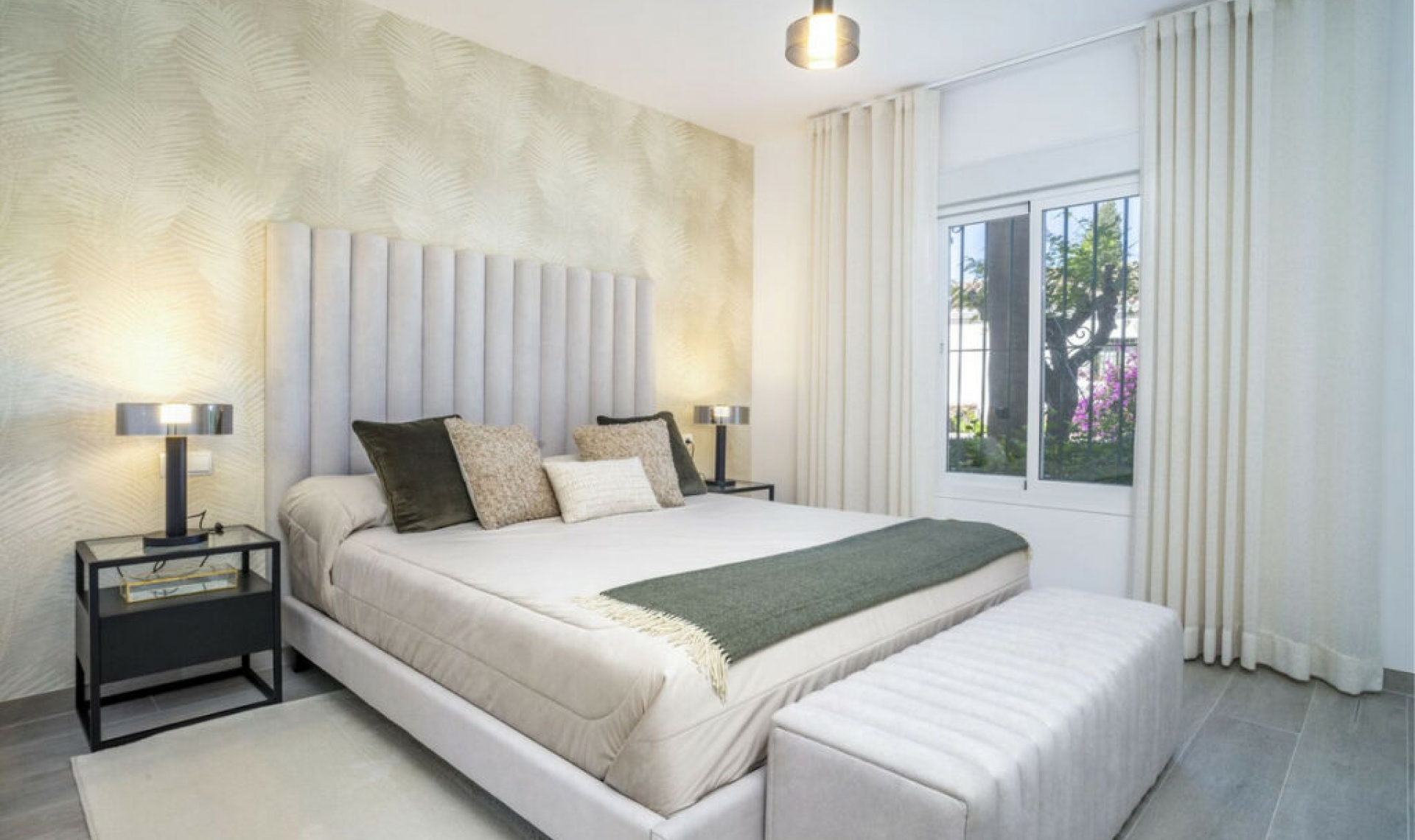 Resale - Apartment -
Nueva Andalucía