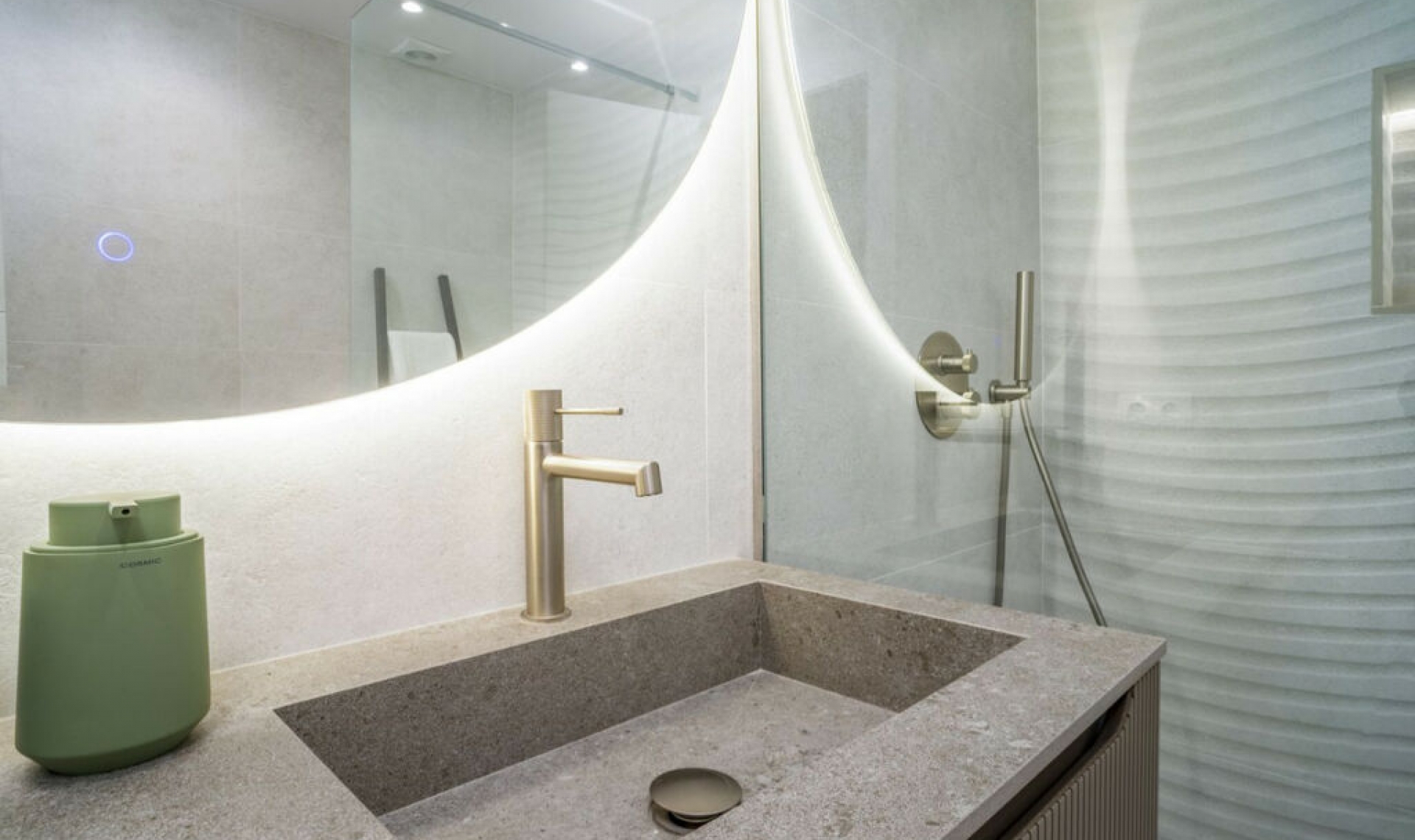 Resale - Apartment -
Nueva Andalucía