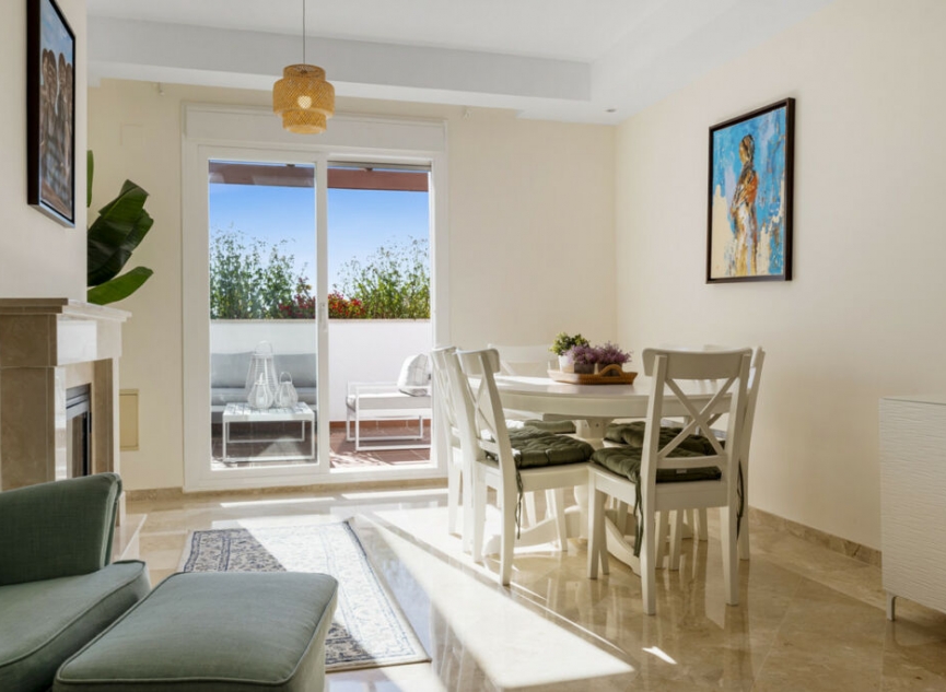 Resale - Apartment -
Nueva Andalucía