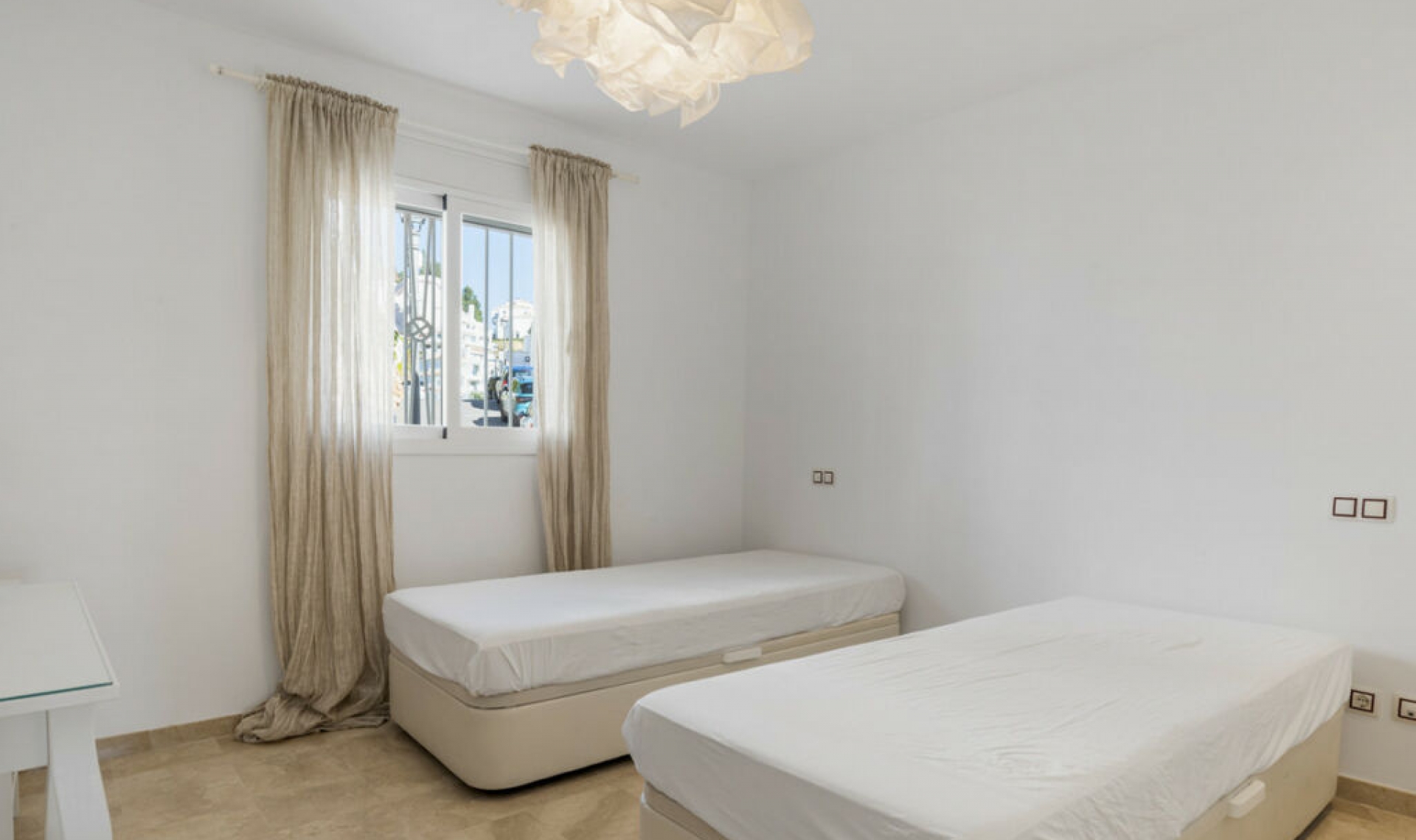 Resale - Apartment -
Nueva Andalucía