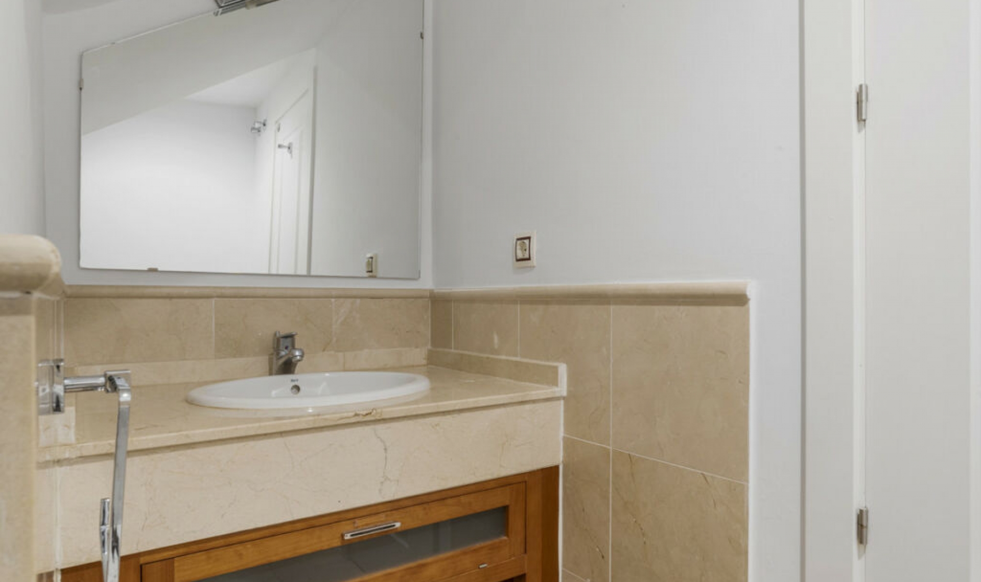 Resale - Apartment -
Nueva Andalucía