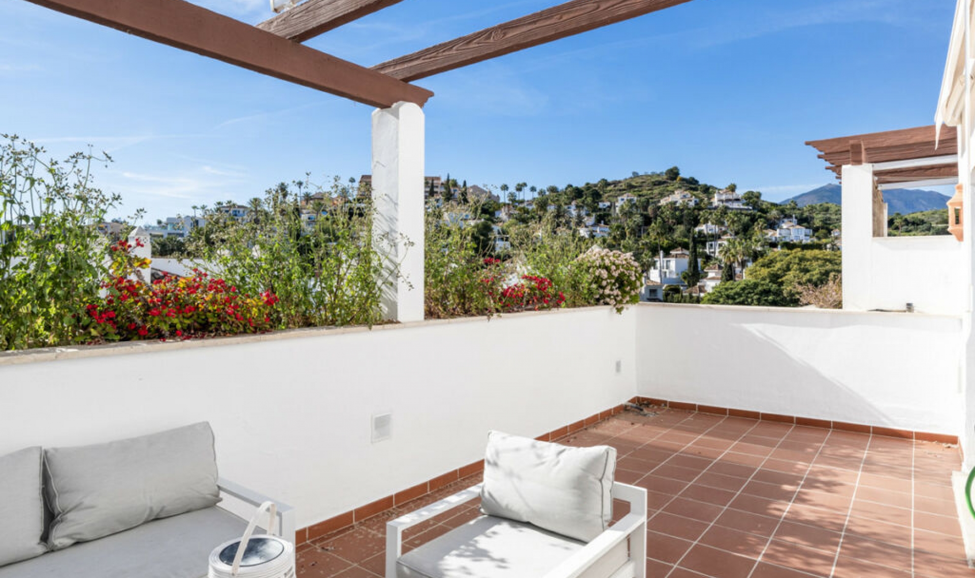 Resale - Apartment -
Nueva Andalucía