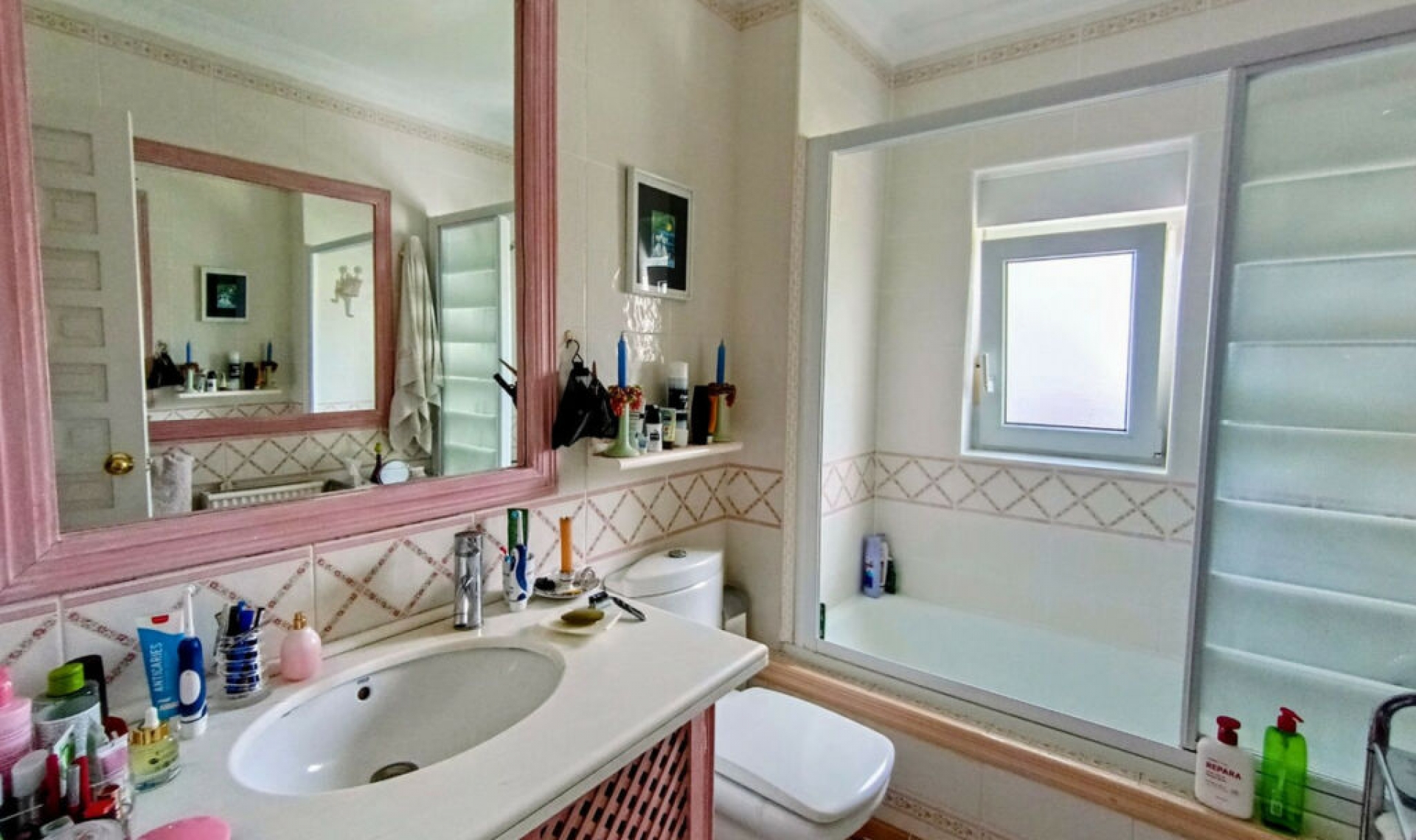 Resale - Apartment -
Nueva Andalucía