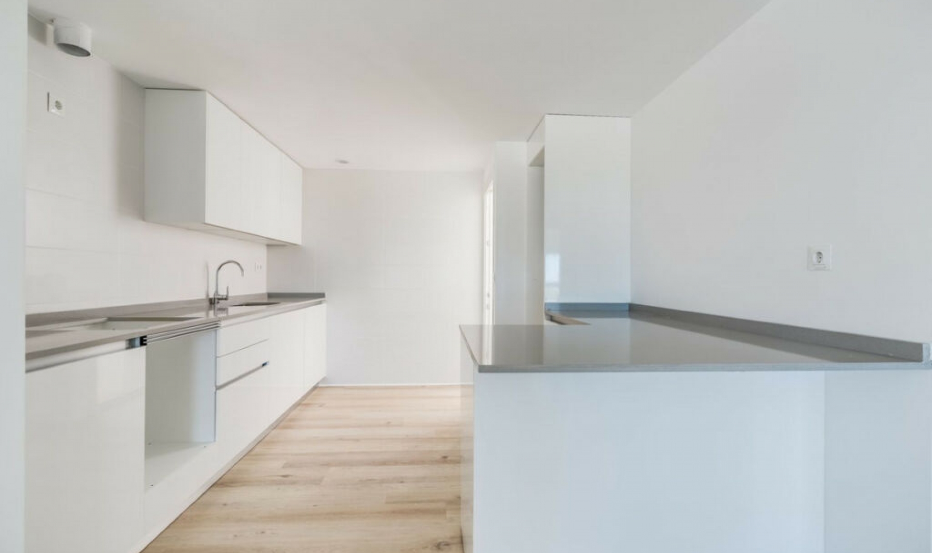 Resale - Apartment -
Nueva Andalucía