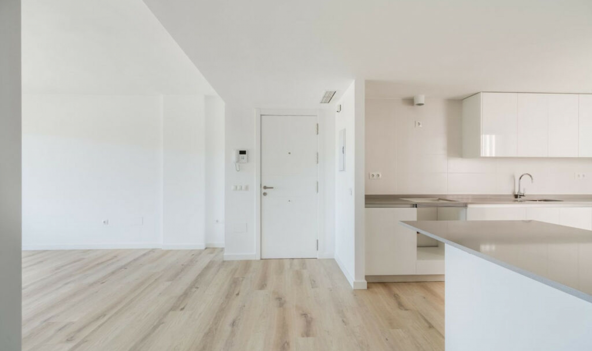 Resale - Apartment -
Nueva Andalucía