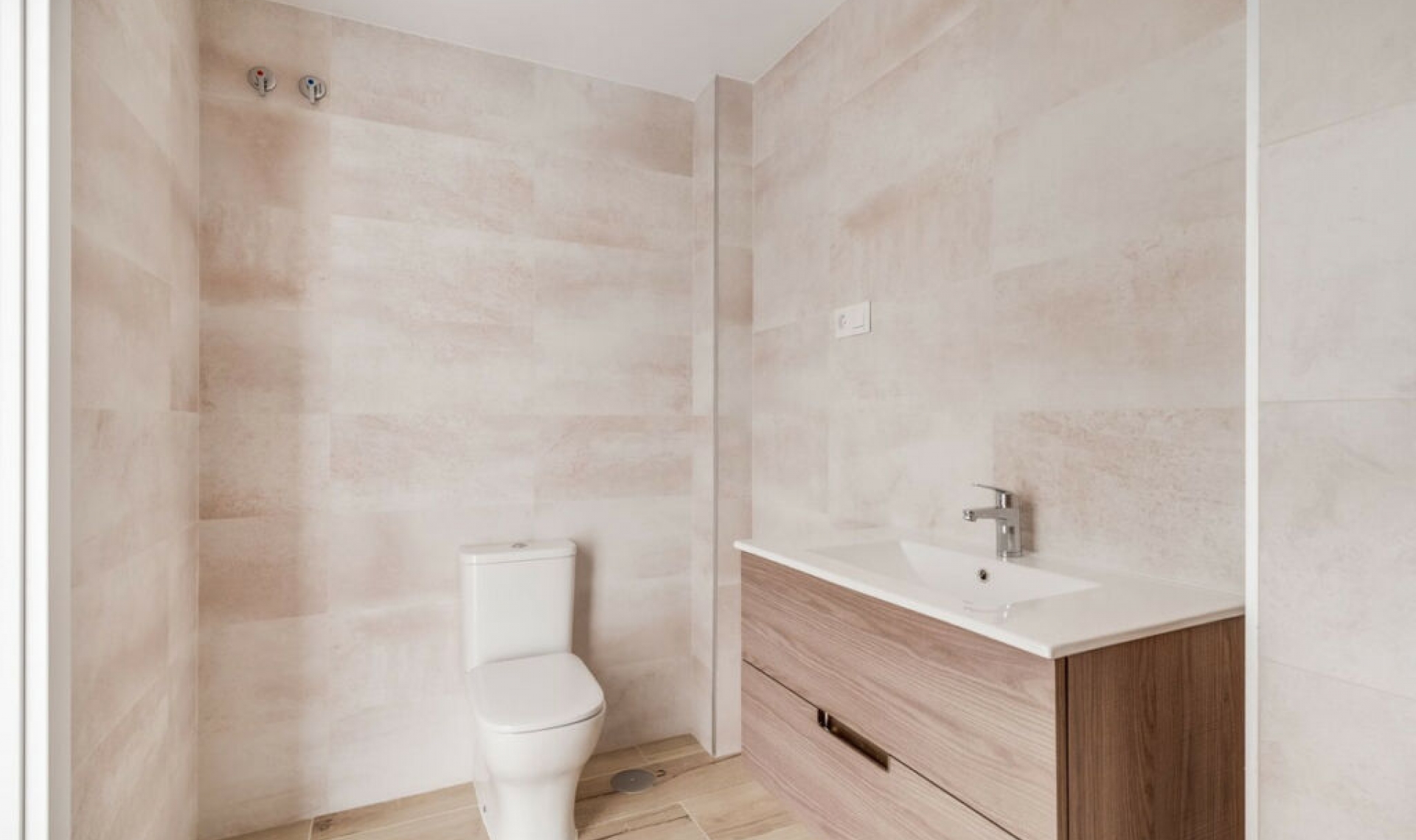 Resale - Apartment -
Nueva Andalucía