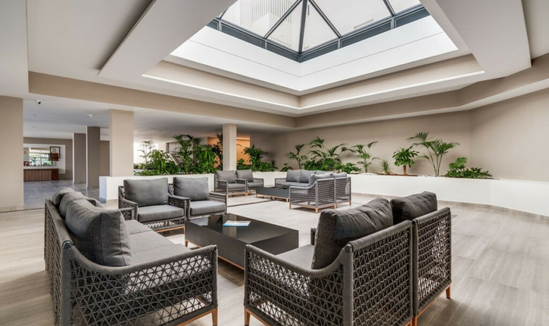 Resale - Apartment -
Nueva Andalucía