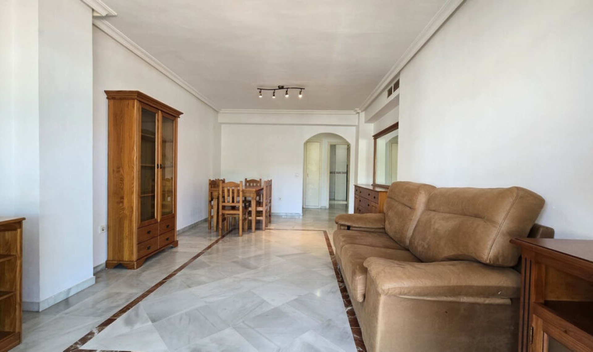 Resale - Apartment -
Nueva Andalucía