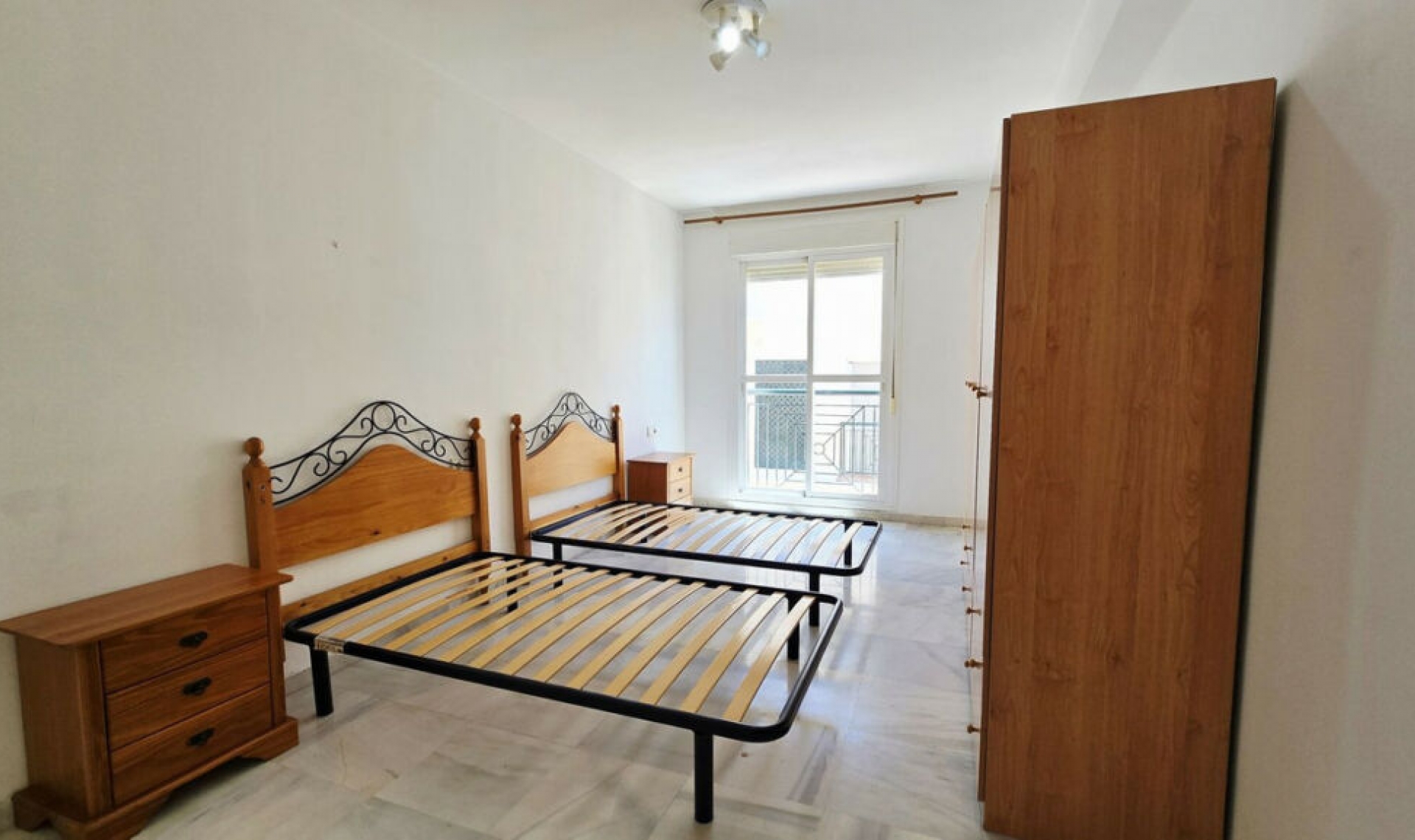 Resale - Apartment -
Nueva Andalucía