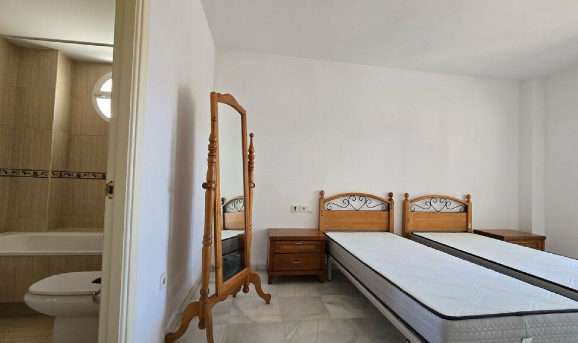 Resale - Apartment -
Nueva Andalucía