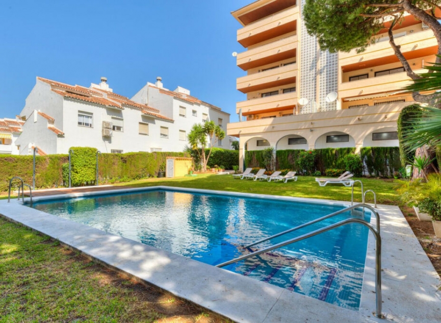 Resale - Apartment -
Nueva Andalucía