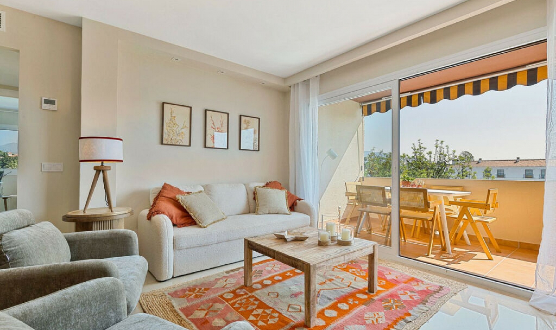 Resale - Apartment -
Nueva Andalucía