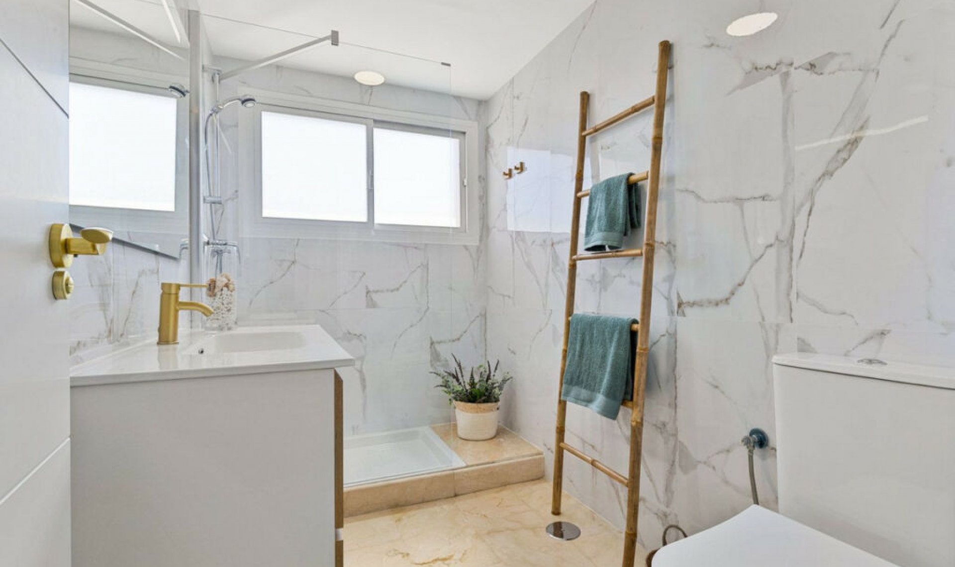 Resale - Apartment -
Nueva Andalucía