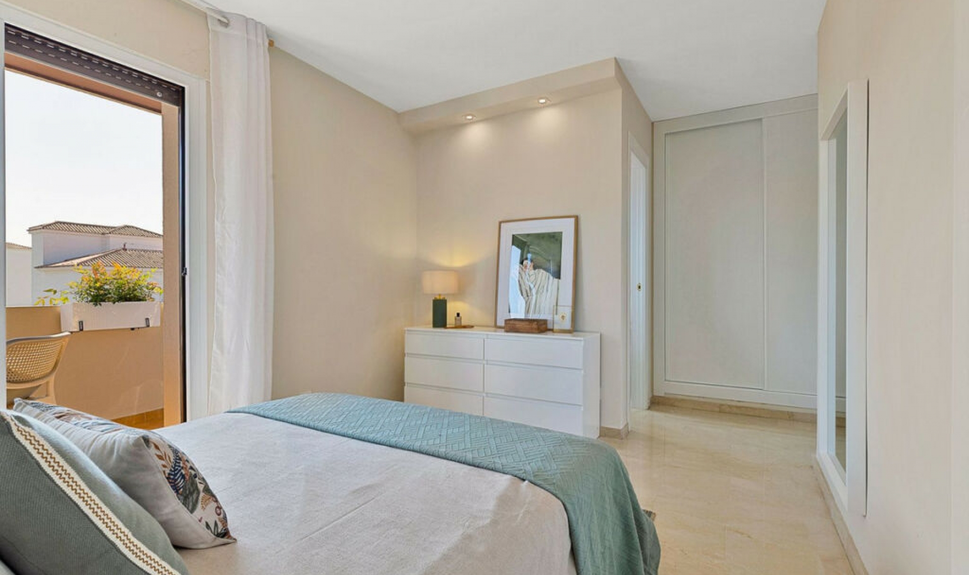 Resale - Apartment -
Nueva Andalucía