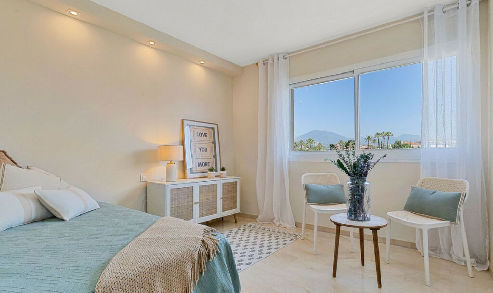 Resale - Apartment -
Nueva Andalucía