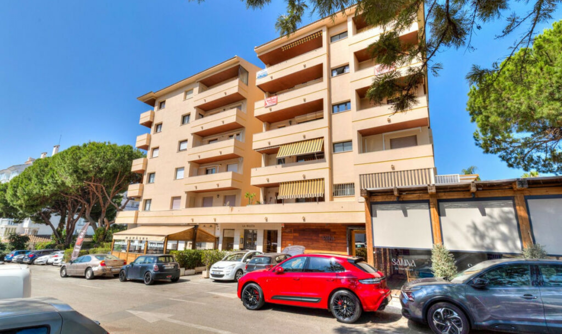 Resale - Apartment -
Nueva Andalucía