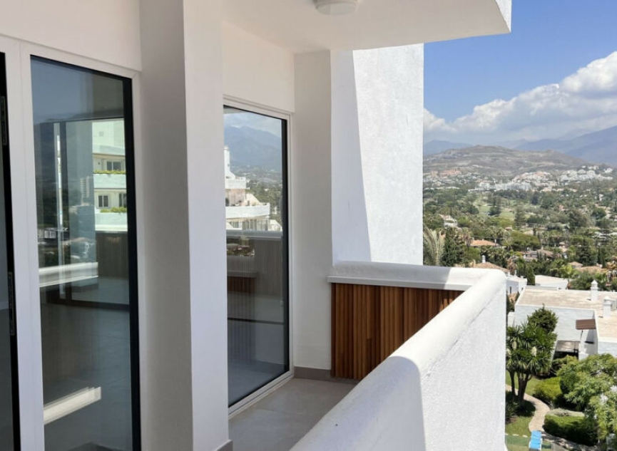 Resale - Apartment -
Nueva Andalucía