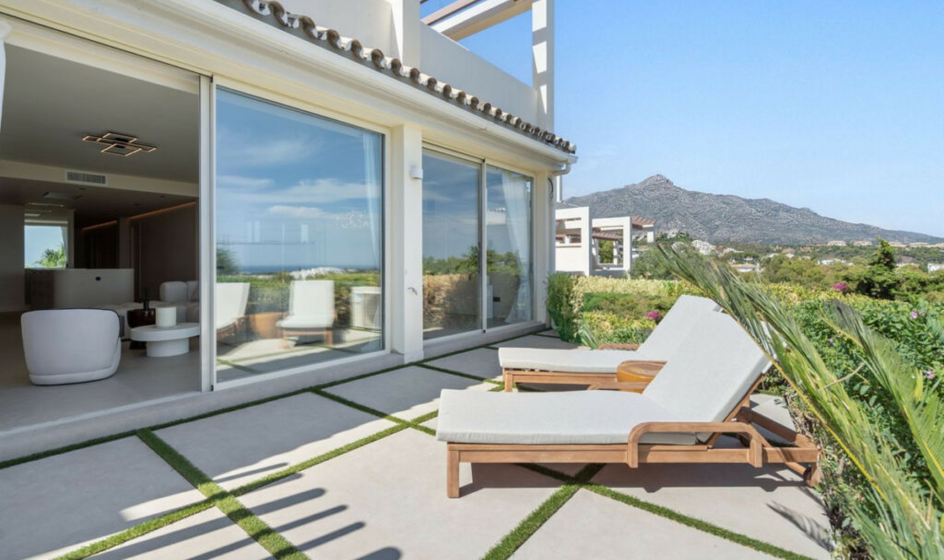 Resale - Apartment -
Nueva Andalucía