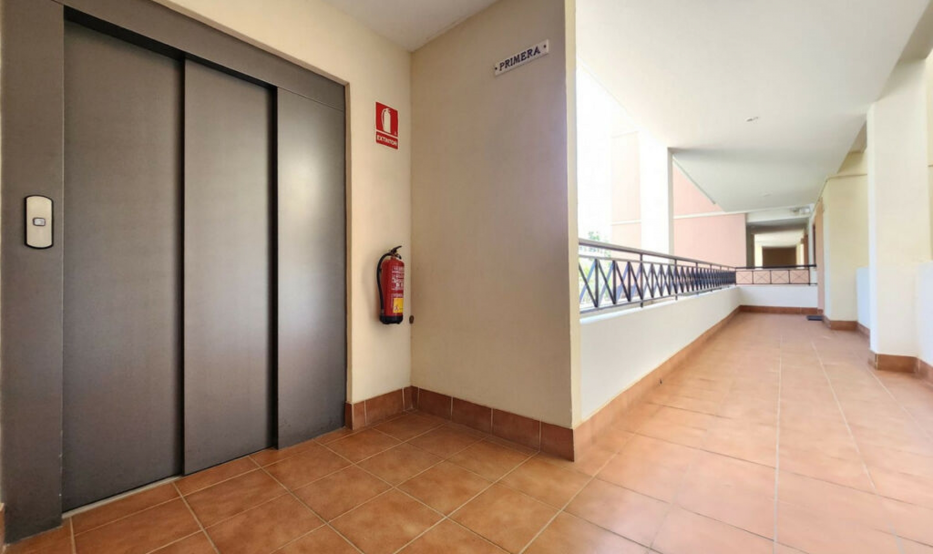 Resale - Apartment -
Nueva Andalucía