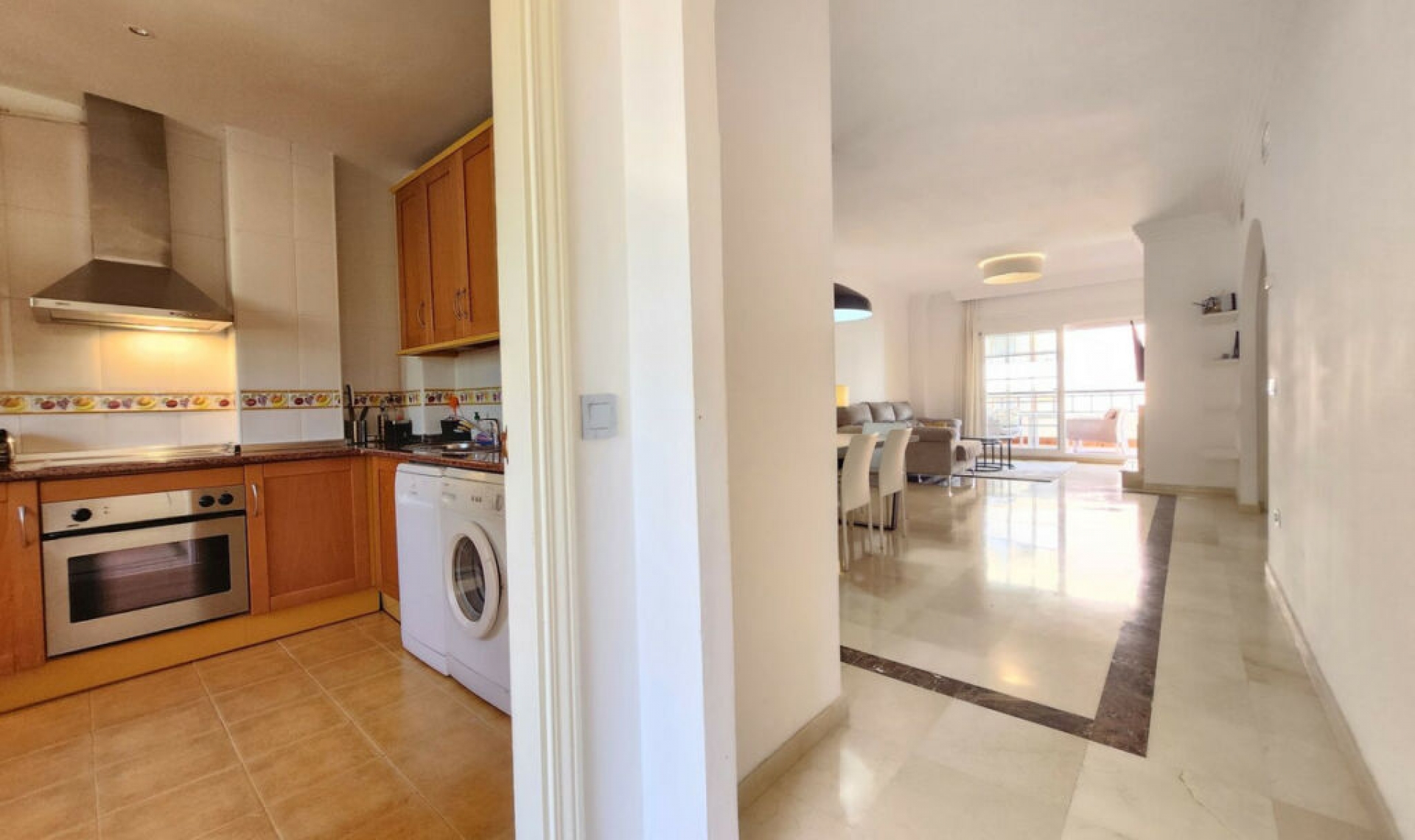 Resale - Apartment -
Nueva Andalucía