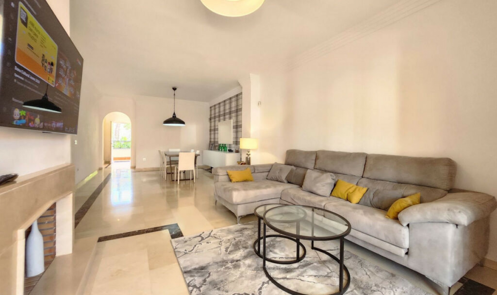 Resale - Apartment -
Nueva Andalucía