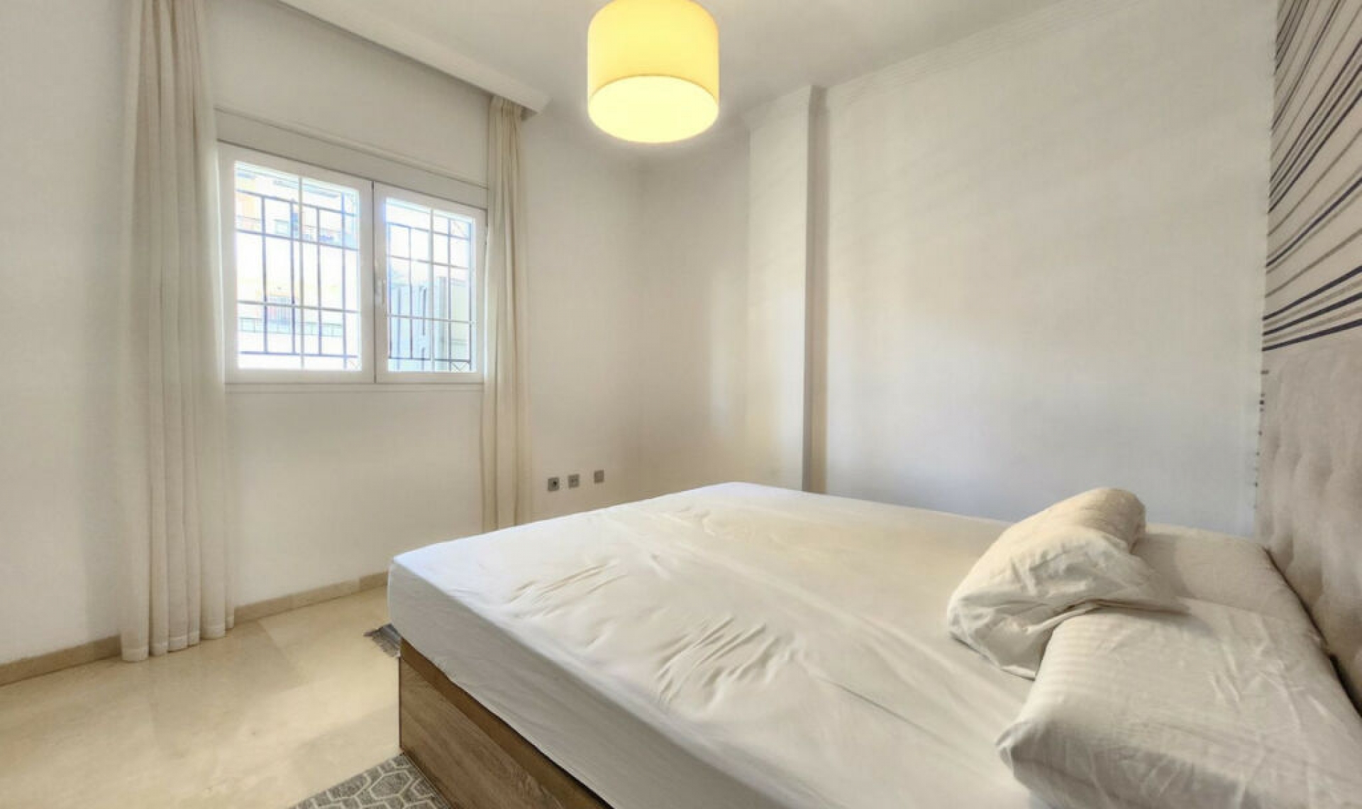 Resale - Apartment -
Nueva Andalucía