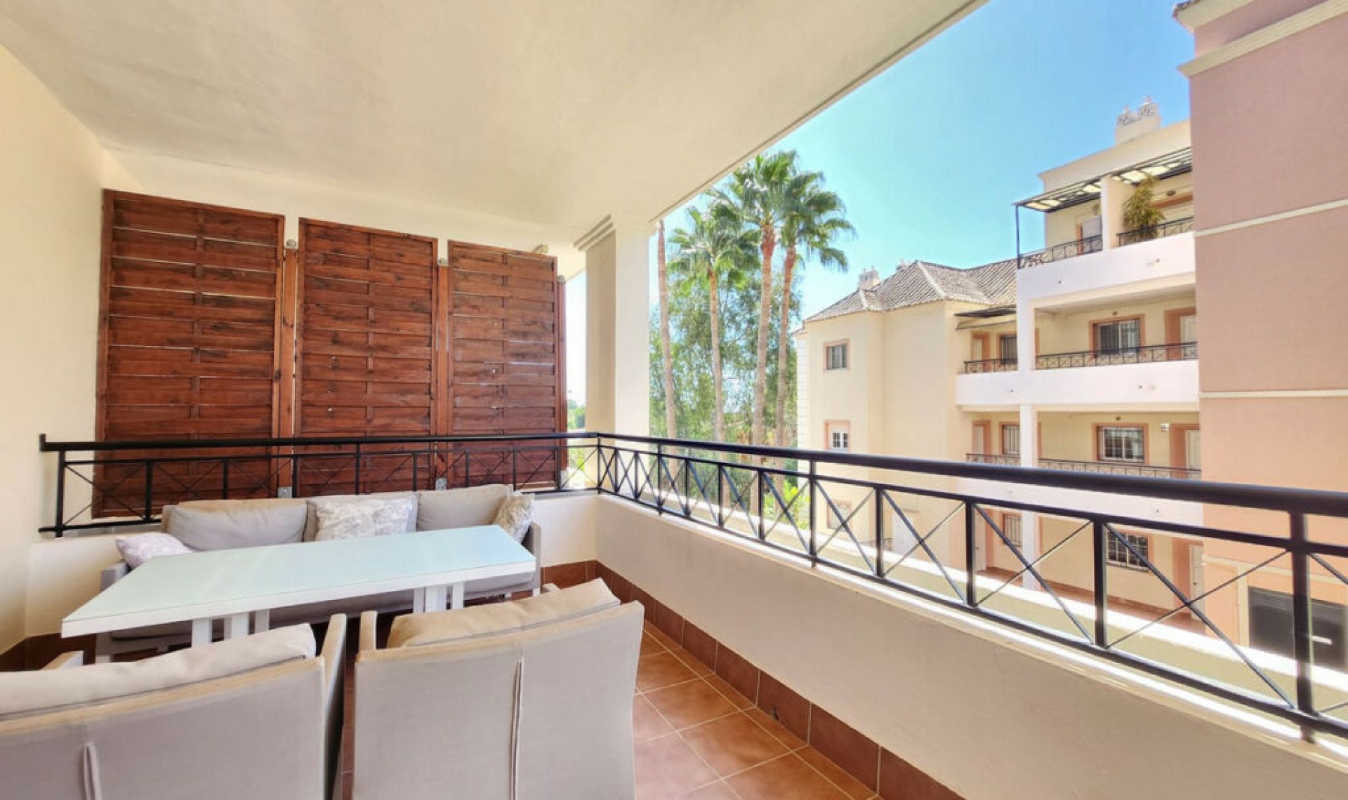 Resale - Apartment -
Nueva Andalucía
