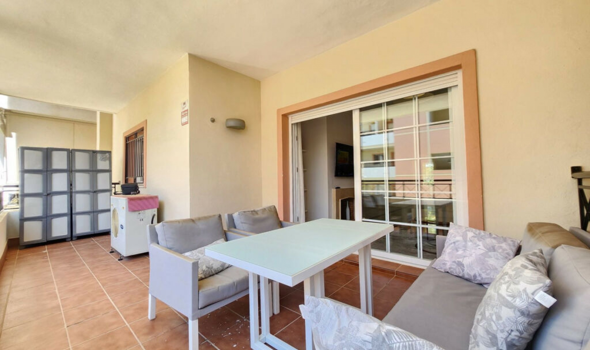 Resale - Apartment -
Nueva Andalucía