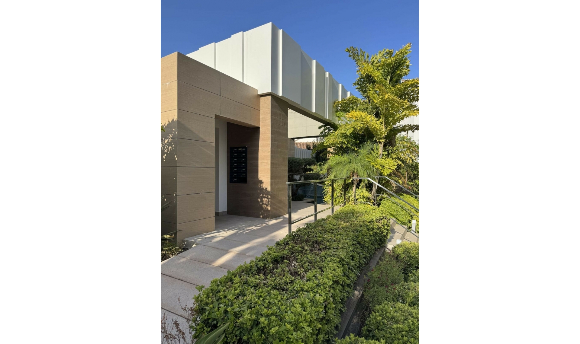 Resale - Apartment -
Nueva Andalucía