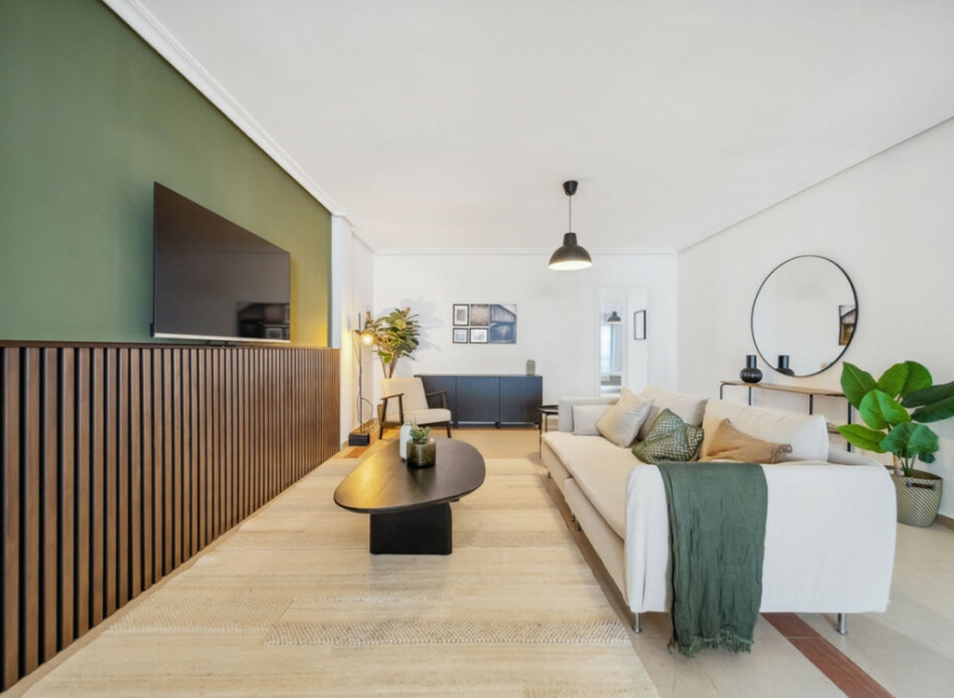 Resale - Apartment -
Nueva Andalucía