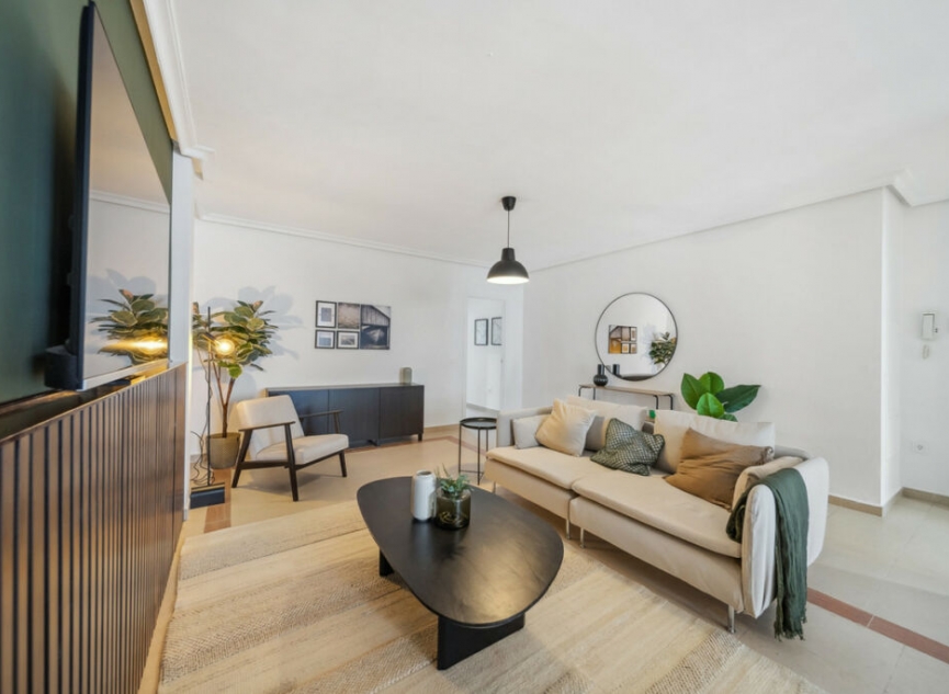 Resale - Apartment -
Nueva Andalucía