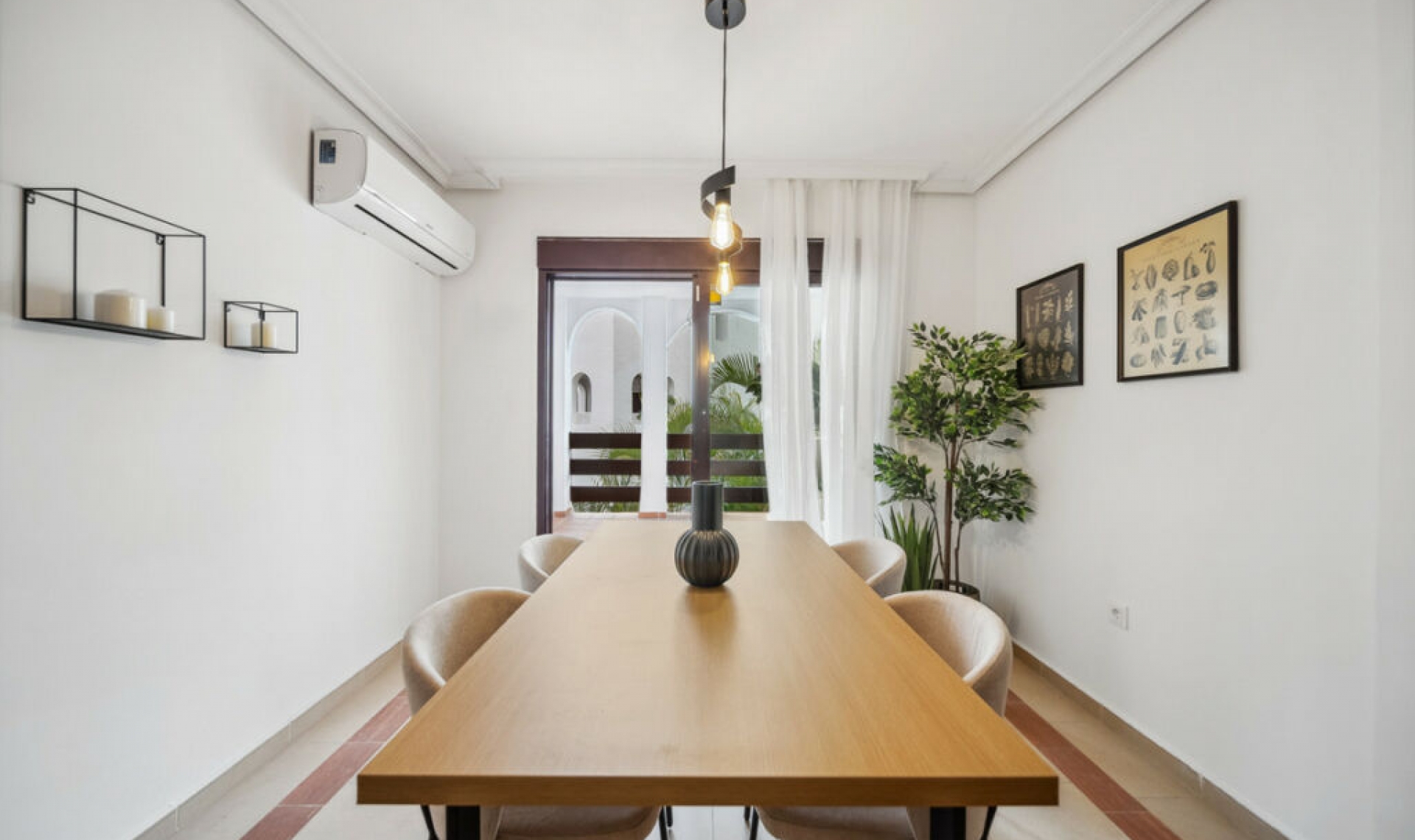 Resale - Apartment -
Nueva Andalucía