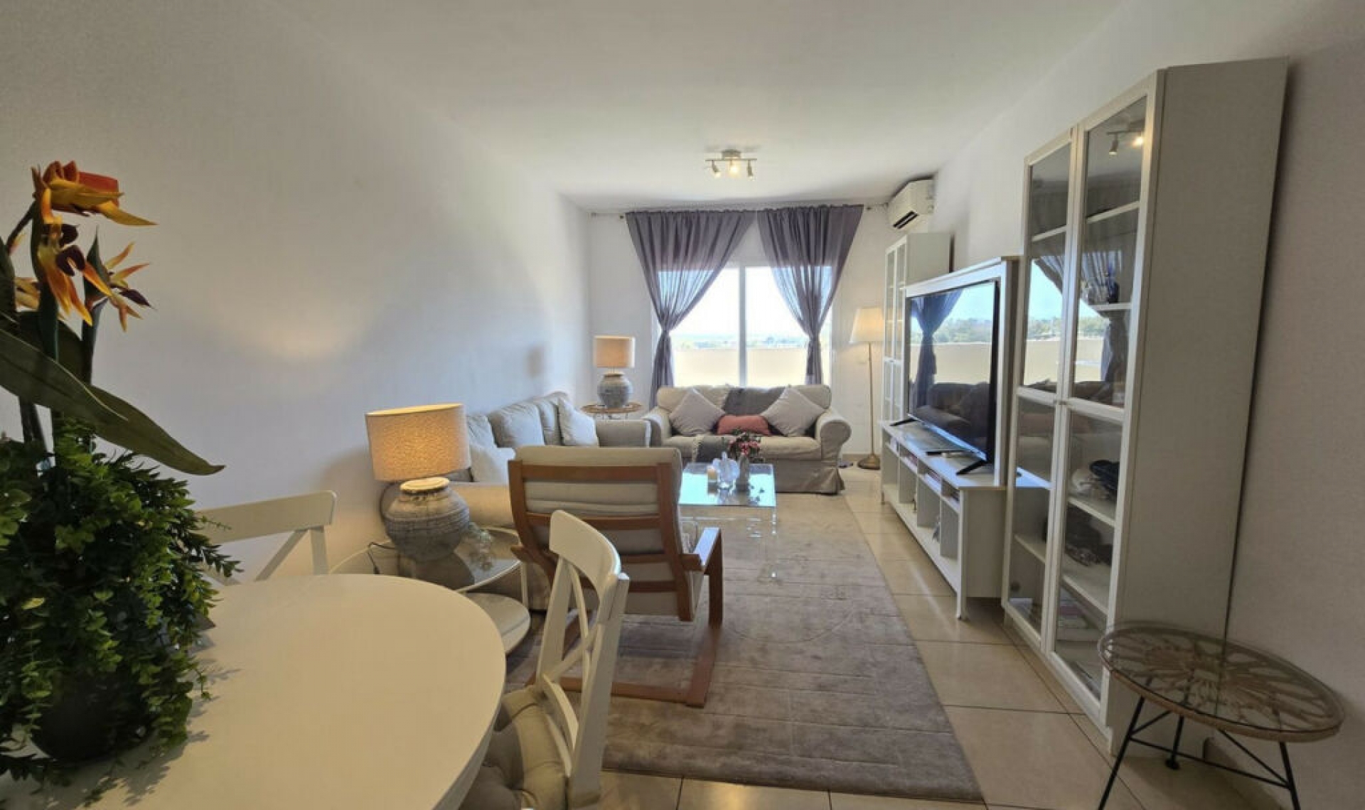 Resale - Apartment -
Nueva Andalucía